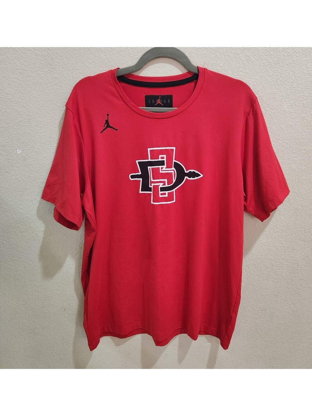 San Diego State Aztecs NCAA Jordan Red Poly Jersey T-Shirt Men's LARGE Pre-owned